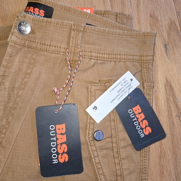 Bass Outdoor Men's Tapered-Fit Force Cargo Pants - Picture 2 of 7